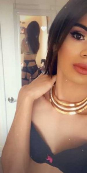 Транссексуалка Лаура